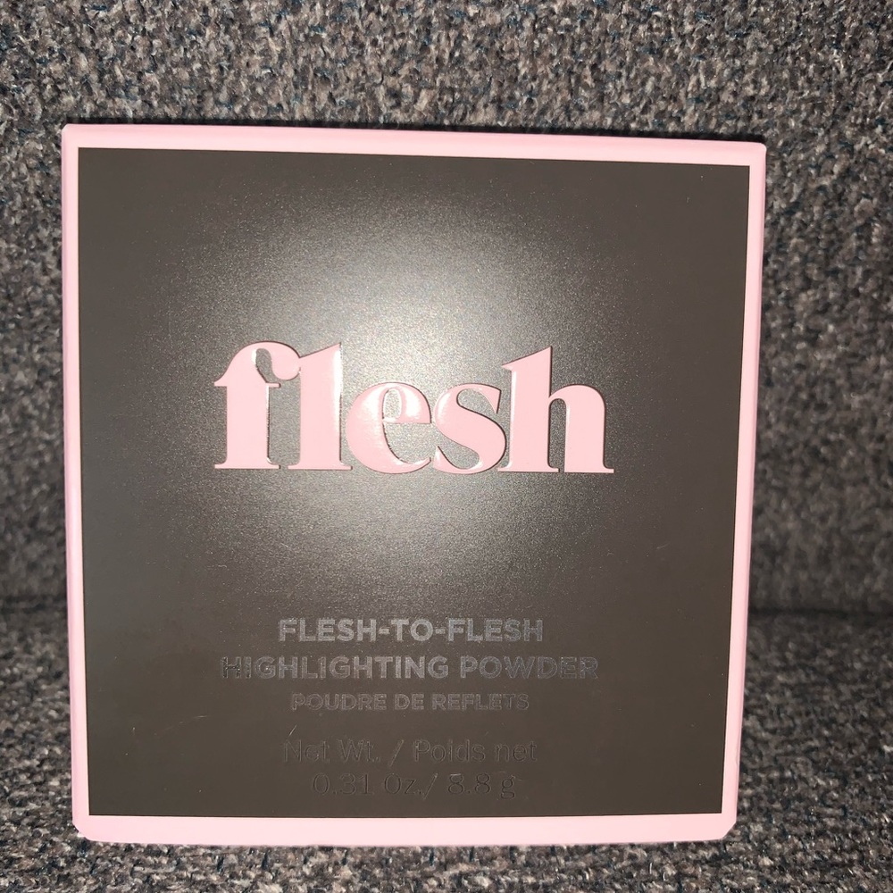 Flesh Highlighting Powder - Picture 2 of 5